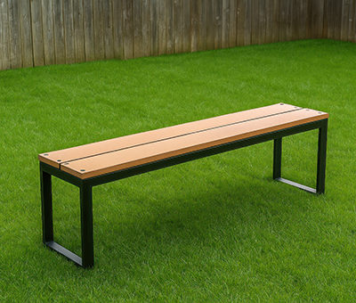 Banca simple exterior WPC